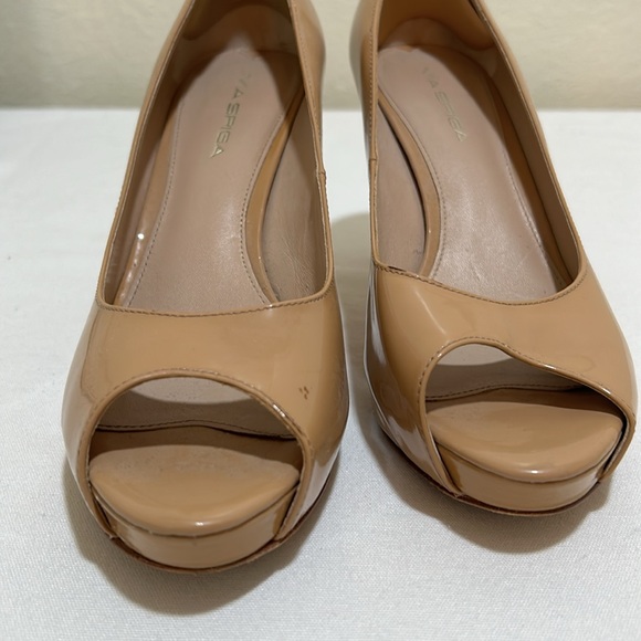 VIA SPIGA WOMEN 3.5”HEEL NUDE PATENT LEATHER SIZE 8.5 - Picture 6 of 12